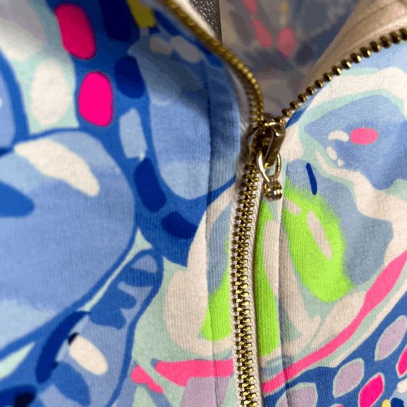 NWT Women's Lilly Pulitzer Tops Lilly Pulitzer Skipper Popover Size Small UPF 50 - Picture 3 of 7